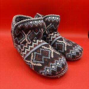 Original Muk Luks Knit Nordic Design w Faux-Fur Lining Mocs Size Medium (7-8)